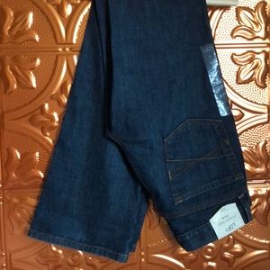LOFT brand modern boot cut jeans SZ 6